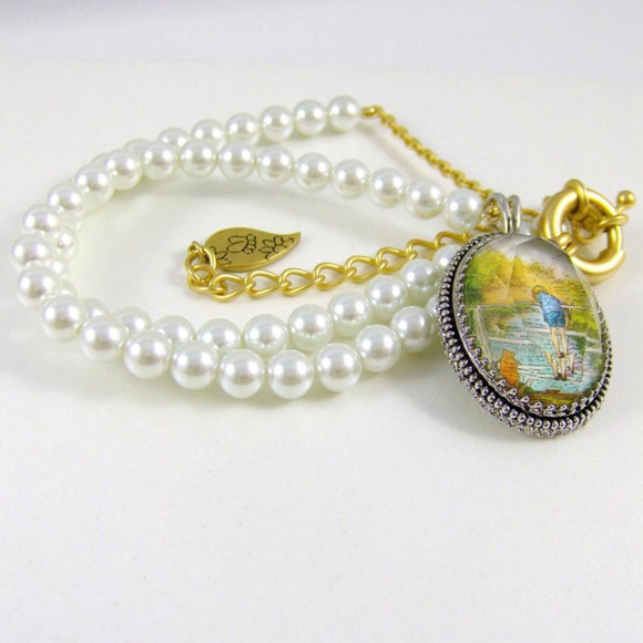 DISNEY COUTURE WINNIE POOH PEARL PENDANT NECKLACE**NEW! - Picture 4 of 4